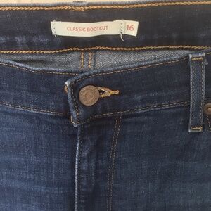 NWOT Levi’s Classic Bootcut Women’s Jeans (Plus Size) Size 16
